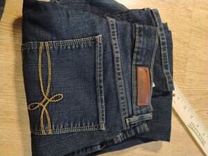 Denizen From Levi's Women's Curvy Skinny Jeans And Pull-on Size 10